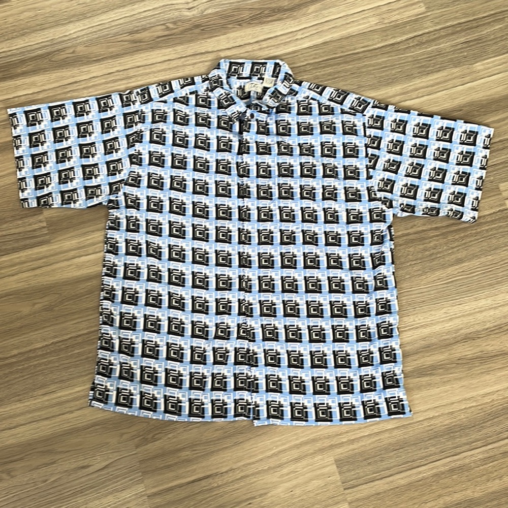 725 Originals Button Down Short Sleeve Pattern Shirt - Large